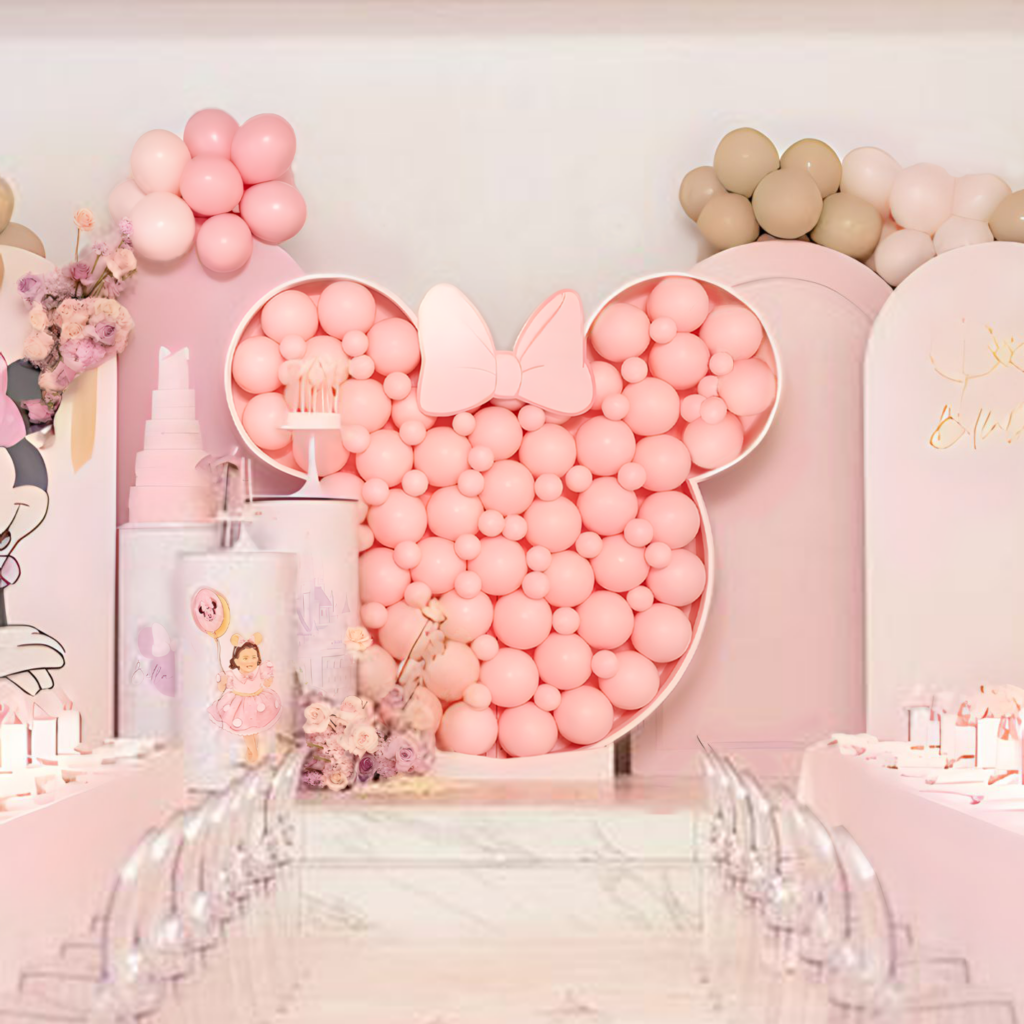 Minnie Mouse setting styling decoratie Minnie Mouse hoofd huren Verrytale Events