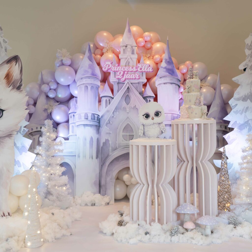 Winter Wonderland princess sneeuwuil ijsbeer sneeuw huren - Verrytale Events